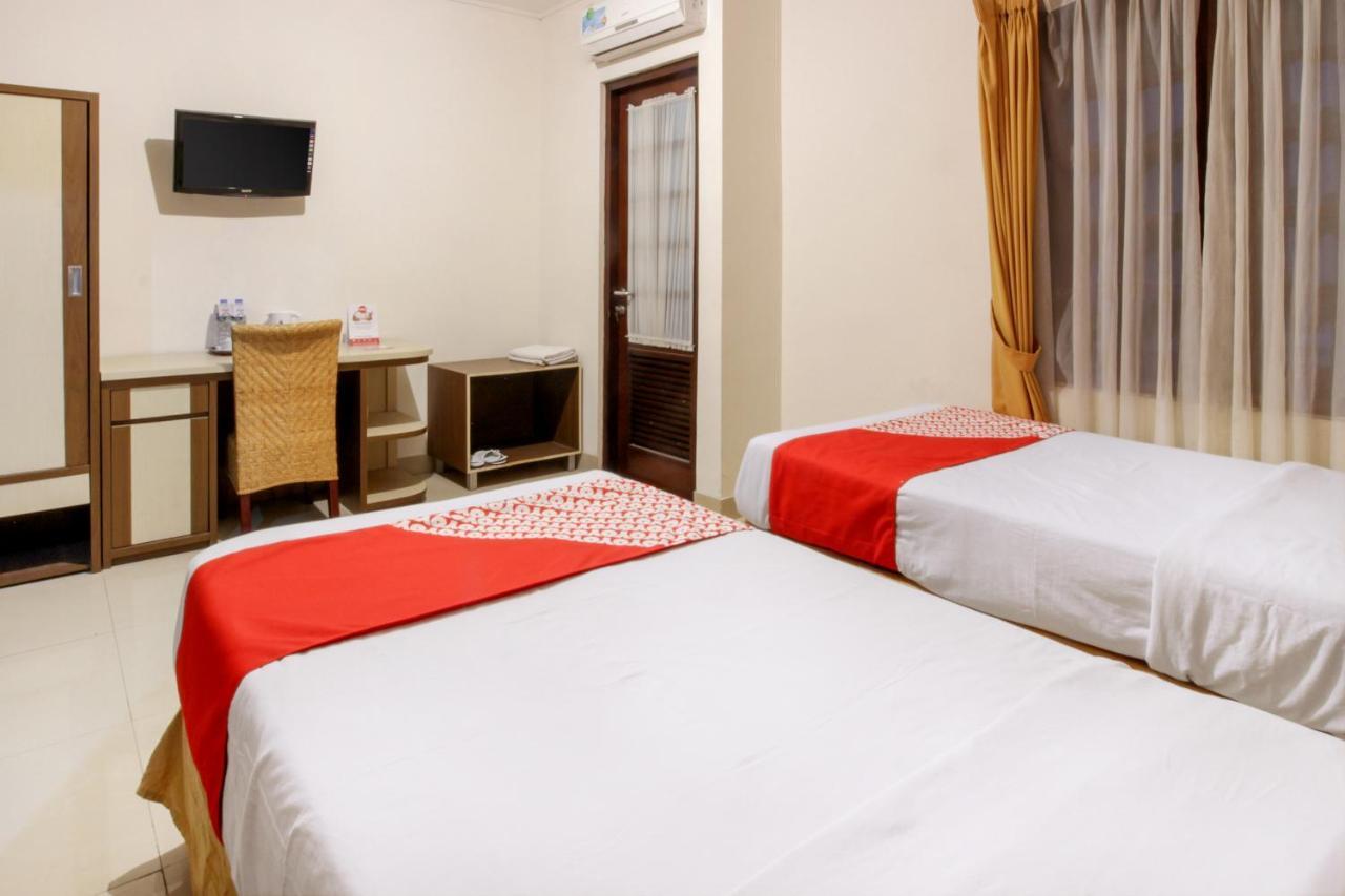 Oyo 167 Dago'S Hill Hotel Бандунг Экстерьер фото